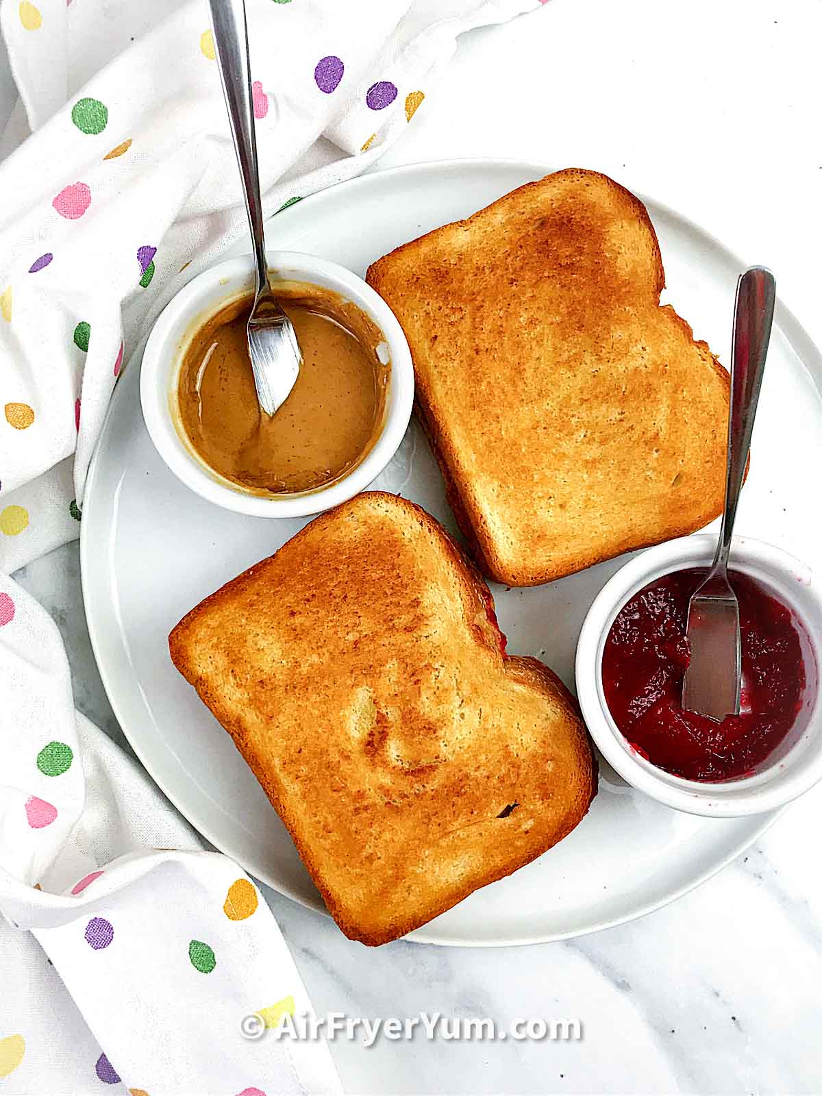 Air Fried Peanut butter and jelly sandwich Air Fryer Yum