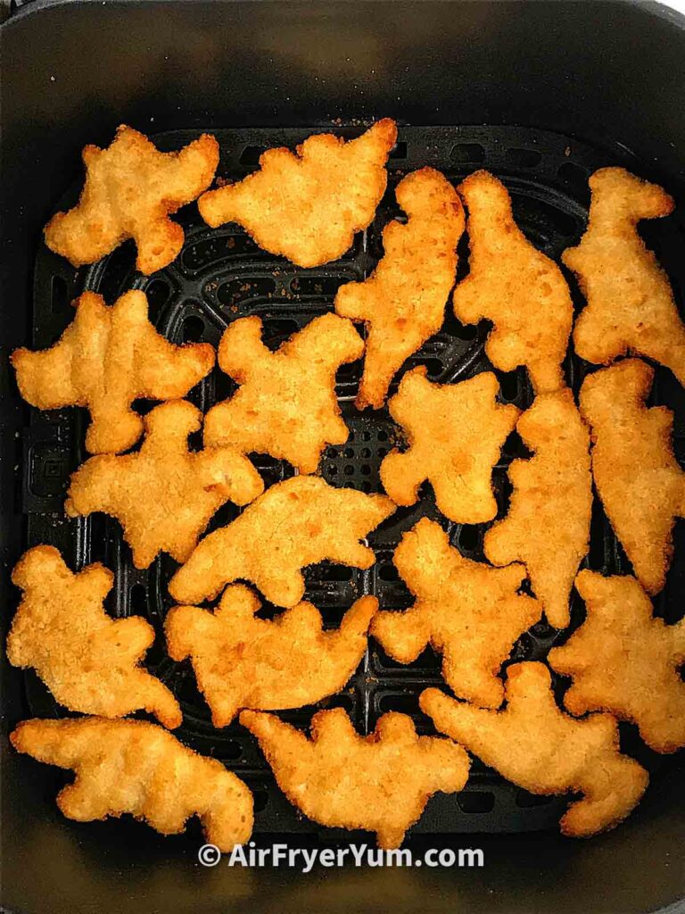 en kreditor Grøn baggrund mager How to make Dino nuggets in the air fryer - Air Fryer Yum