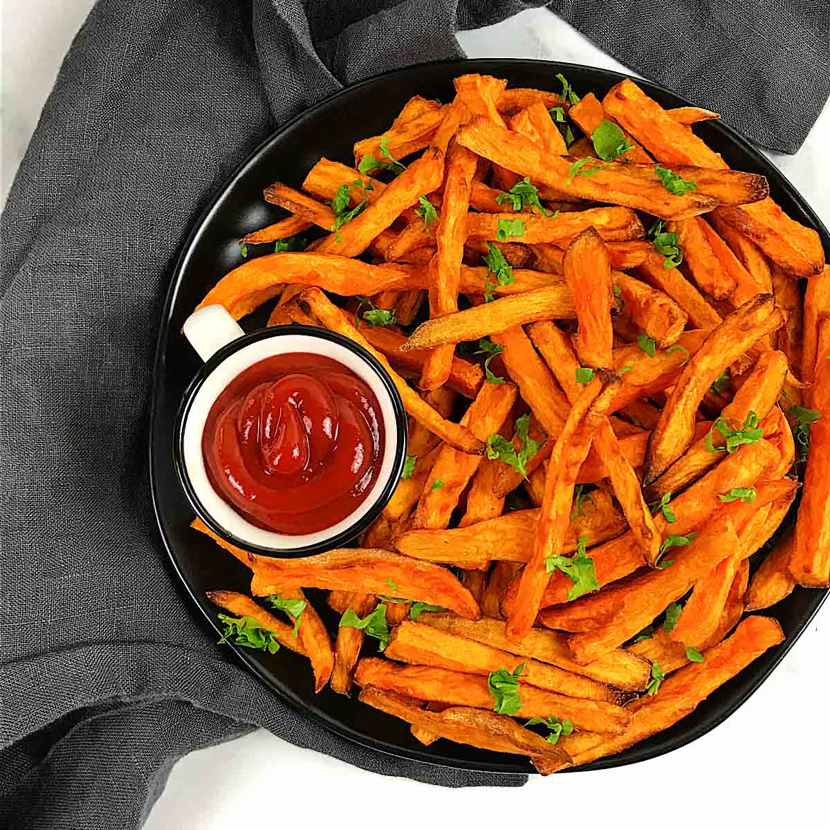 Crispy Air Fryer Sweet Potato Fries - Detoxinista