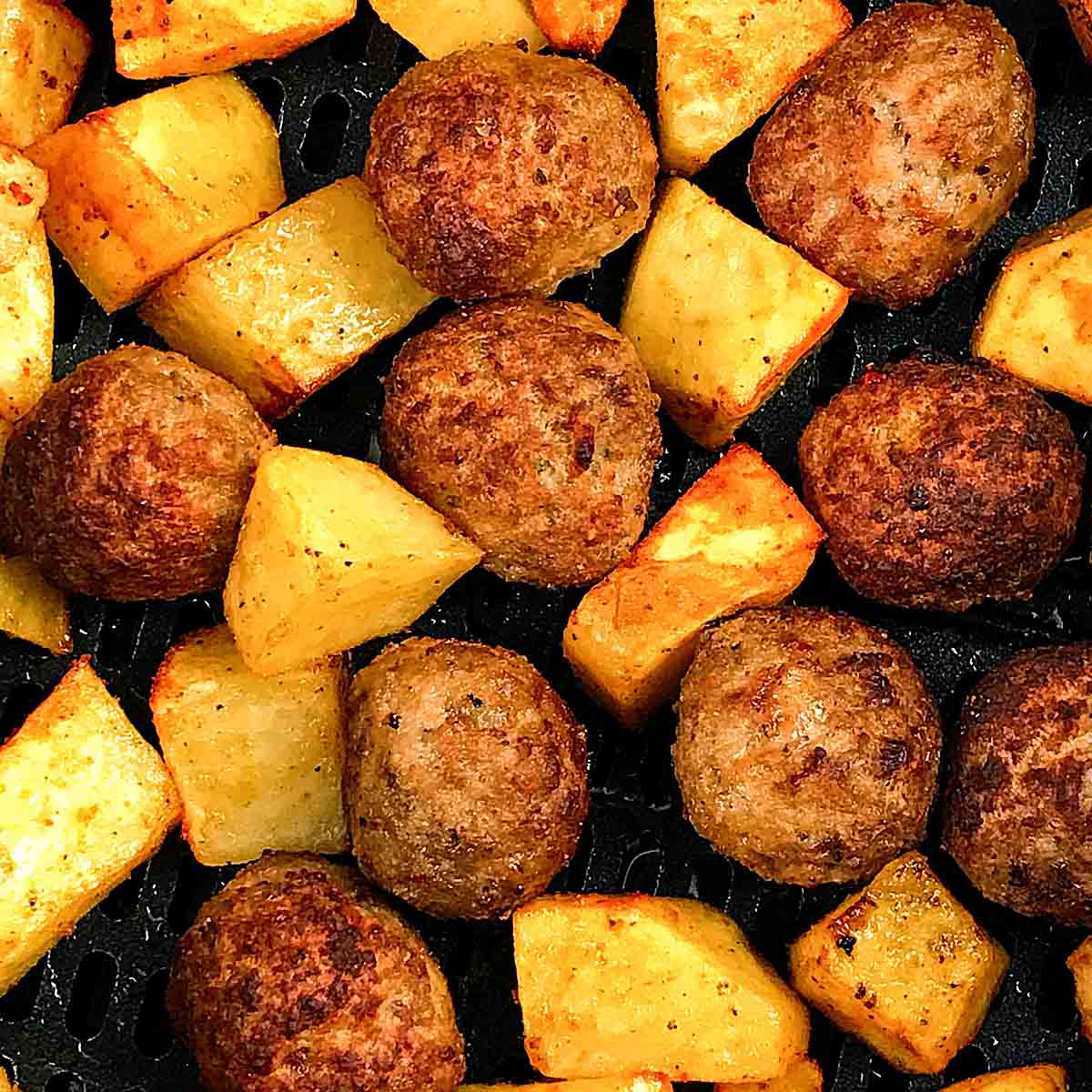 Meatballs and Potatoes in the Air fryer