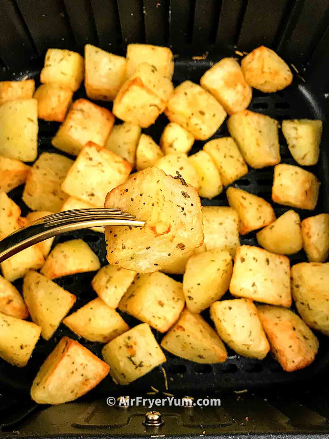 Air fryer Parmentier Potatoes (cubed potatoes) Air Fryer Yum