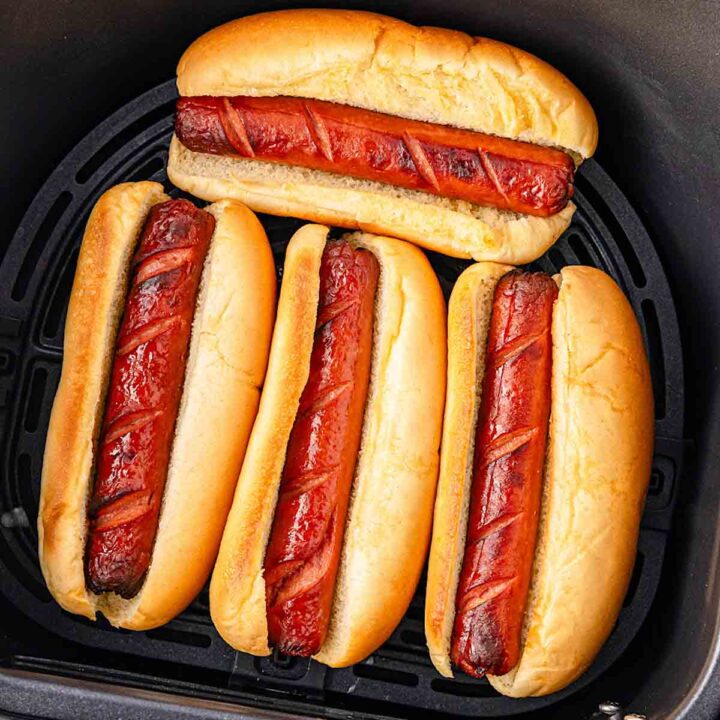 Air fryer hot dogs (Air fried hot dogs) - Air Fryer Yum